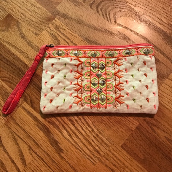 NWT Peach & Cream Quilted & Studded Cosmetic Bag - Picture 7 of 16